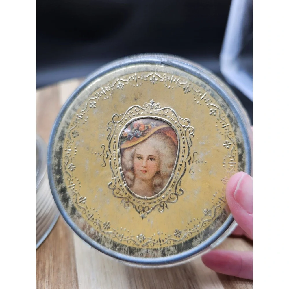 Set Of 2 Vintage Art Deco Empty Vanity Powder Jars‎ With Ladies Portaits On Lids
